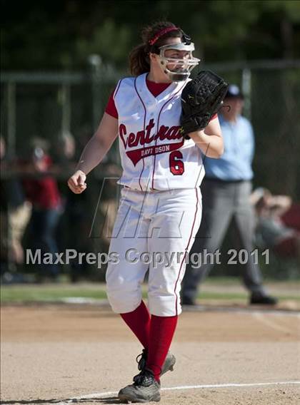 Thumbnail 3 in Central Davidson vs. Pisgah (NCHSAA 2A Semifinal) photogallery.