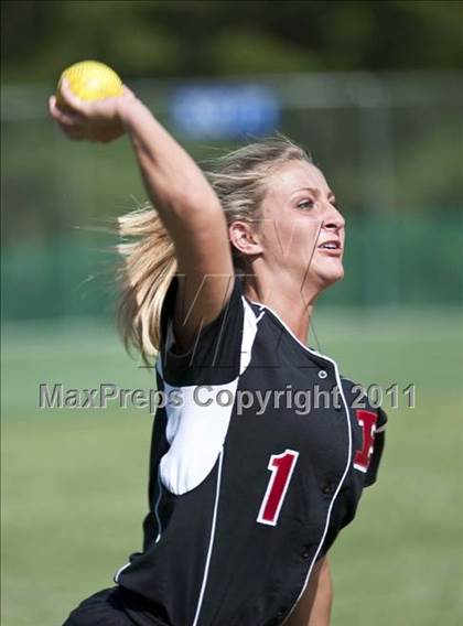 Thumbnail 3 in Central Davidson vs. Pisgah (NCHSAA 2A Semifinal) photogallery.
