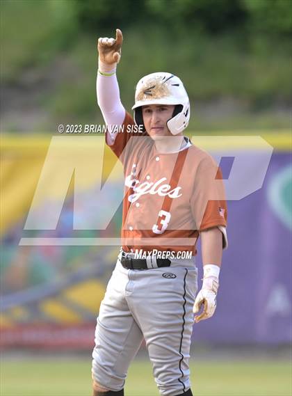 Thumbnail 3 in Shenendehowa vs. Bethlehem Central photogallery.