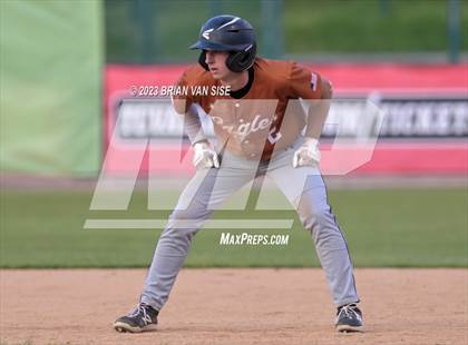 Thumbnail 3 in Shenendehowa vs. Bethlehem Central photogallery.
