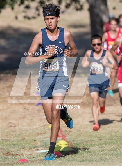 Thumbnail 3 in Asics XC Invitational photogallery.