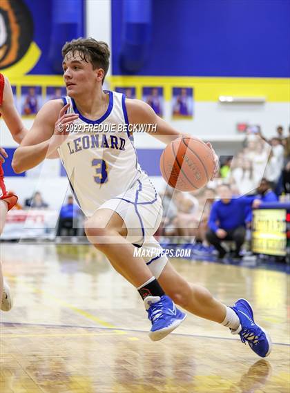 Thumbnail 2 in Pottsboro @ Leonard photogallery.