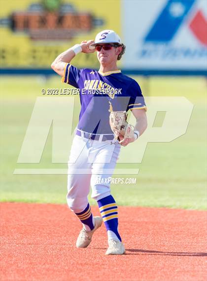 Thumbnail 2 in Kenedy vs. Shiner (UIL 2A Regional Semifinals) photogallery.