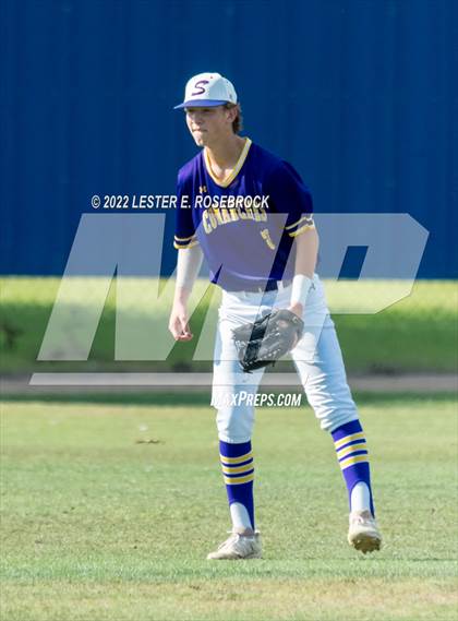 Thumbnail 3 in Kenedy vs. Shiner (UIL 2A Regional Semifinals) photogallery.