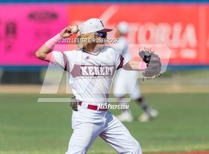 Thumbnail 3 in Kenedy vs. Shiner (UIL 2A Regional Semifinals) photogallery.