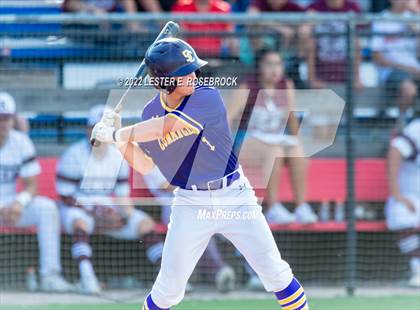 Thumbnail 3 in Kenedy vs. Shiner (UIL 2A Regional Semifinals) photogallery.