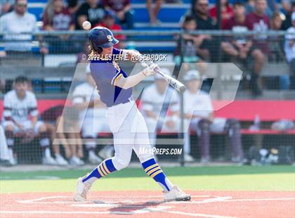Thumbnail 1 in Kenedy vs. Shiner (UIL 2A Regional Semifinals) photogallery.