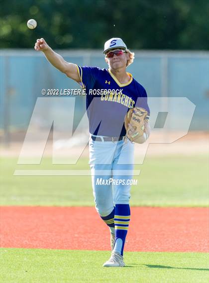 Thumbnail 1 in Kenedy vs. Shiner (UIL 2A Regional Semifinals) photogallery.