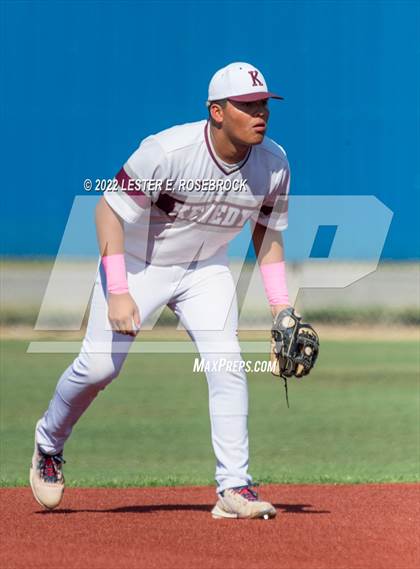 Thumbnail 2 in Kenedy vs. Shiner (UIL 2A Regional Semifinals) photogallery.