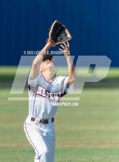 Thumbnail 3 in Kenedy vs. Shiner (UIL 2A Regional Semifinals) photogallery.