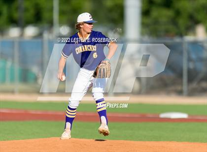 Thumbnail 1 in Kenedy vs. Shiner (UIL 2A Regional Semifinals) photogallery.