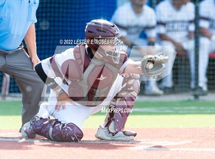 Thumbnail 3 in Kenedy vs. Shiner (UIL 2A Regional Semifinals) photogallery.