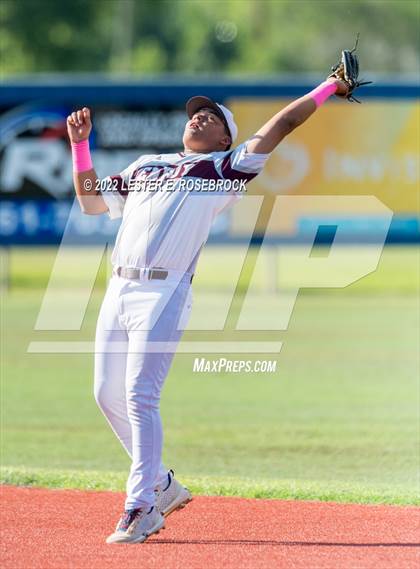 Thumbnail 1 in Kenedy vs. Shiner (UIL 2A Regional Semifinals) photogallery.