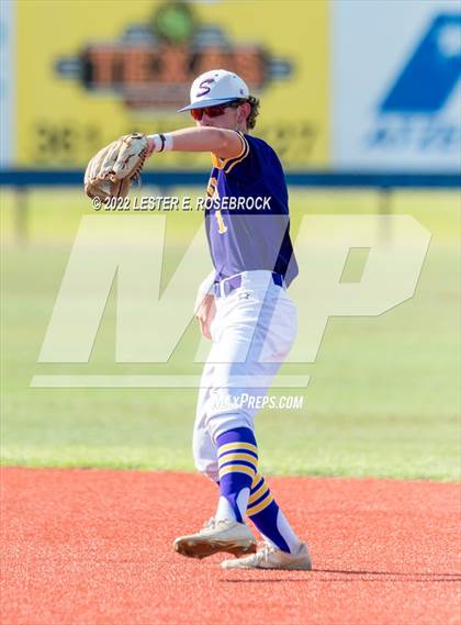 Thumbnail 3 in Kenedy vs. Shiner (UIL 2A Regional Semifinals) photogallery.