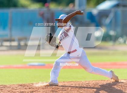 Thumbnail 3 in Kenedy vs. Shiner (UIL 2A Regional Semifinals) photogallery.