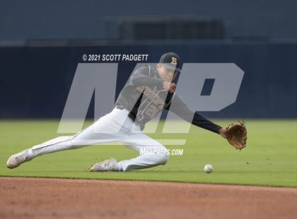 Thumbnail 2 in Bishop's vs. Francis Parker photogallery.