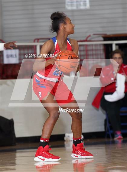 Thumbnail 2 in Duncanville vs. Clear Springs (McDonald's Texas Invitational) photogallery.