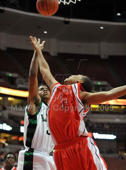 Thumbnail 2 in Leuzinger vs. Thousand Oaks (CIF SS D2AA Final) photogallery.