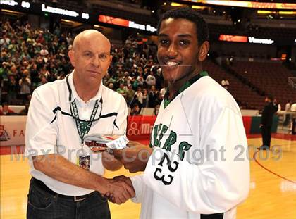Thumbnail 3 in Leuzinger vs. Thousand Oaks (CIF SS D2AA Final) photogallery.
