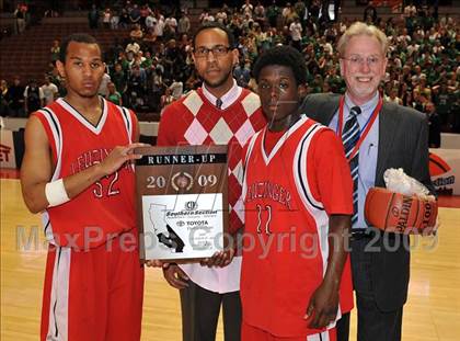 Thumbnail 3 in Leuzinger vs. Thousand Oaks (CIF SS D2AA Final) photogallery.