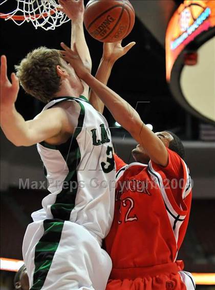 Thumbnail 3 in Leuzinger vs. Thousand Oaks (CIF SS D2AA Final) photogallery.