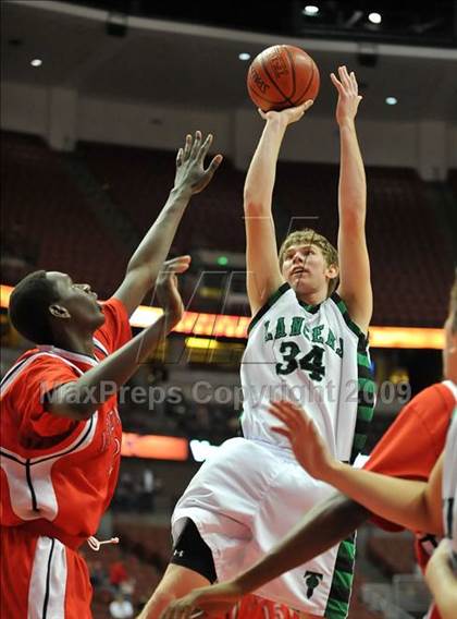 Thumbnail 1 in Leuzinger vs. Thousand Oaks (CIF SS D2AA Final) photogallery.