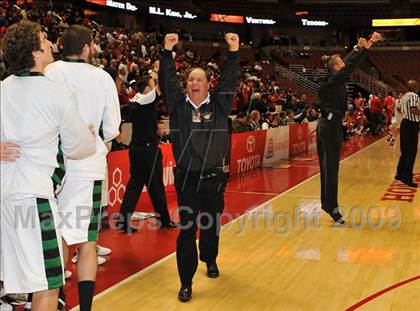 Thumbnail 3 in Leuzinger vs. Thousand Oaks (CIF SS D2AA Final) photogallery.