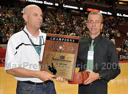 Thumbnail 2 in Leuzinger vs. Thousand Oaks (CIF SS D2AA Final) photogallery.