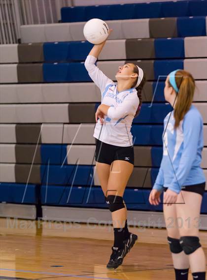 Thumbnail 1 in Yorktown vs Washington-Lee Freshman (Jr. Volleyball Brawl II Final) photogallery.