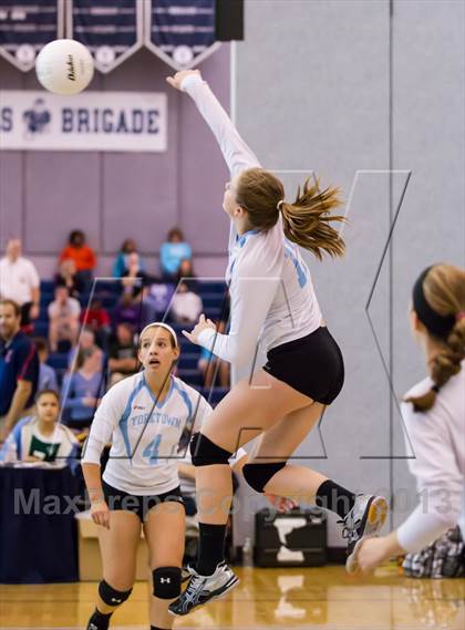 Thumbnail 1 in Yorktown vs Washington-Lee Freshman (Jr. Volleyball Brawl II Final) photogallery.