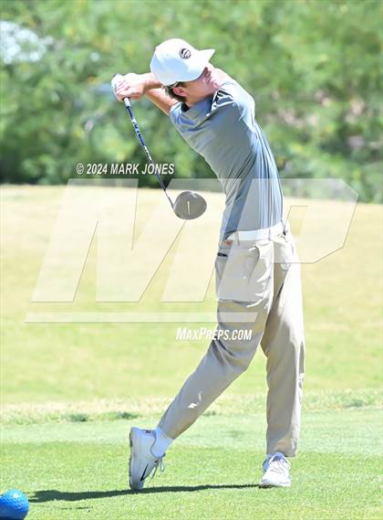 Thumbnail 1 in AIA Division III State Championship photogallery.