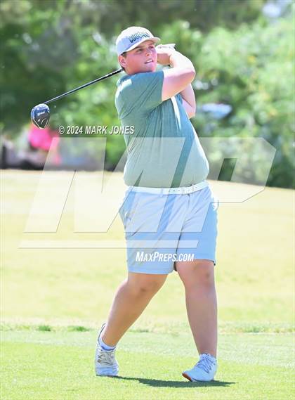 Thumbnail 2 in AIA Division III State Championship photogallery.