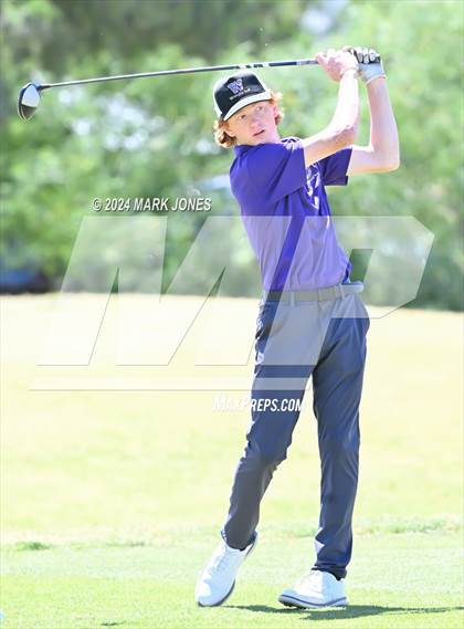 Thumbnail 1 in AIA Division III State Championship photogallery.