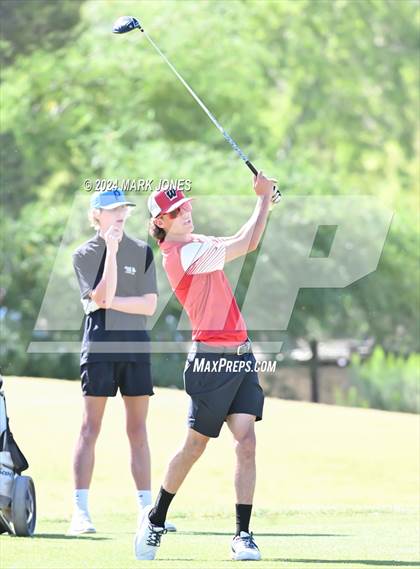 Thumbnail 3 in AIA Division III State Championship photogallery.
