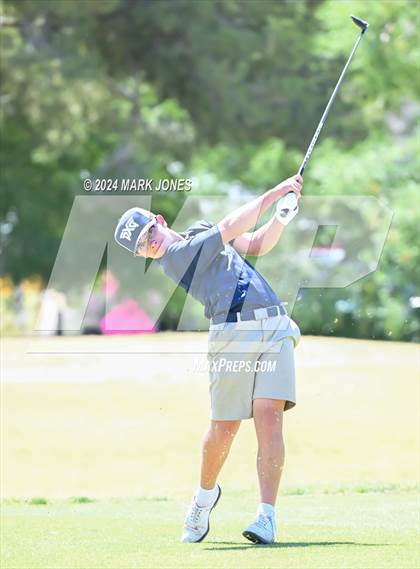 Thumbnail 2 in AIA Division III State Championship photogallery.