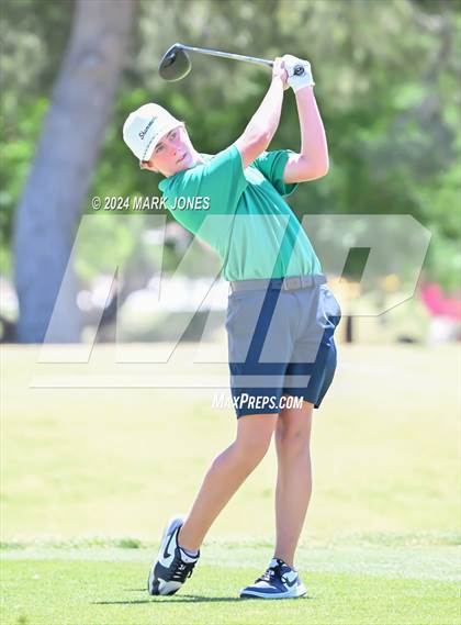 Thumbnail 3 in AIA Division III State Championship photogallery.