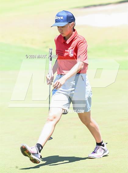 Thumbnail 3 in AIA Division III State Championship photogallery.