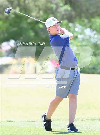 Thumbnail 2 in AIA Division III State Championship photogallery.