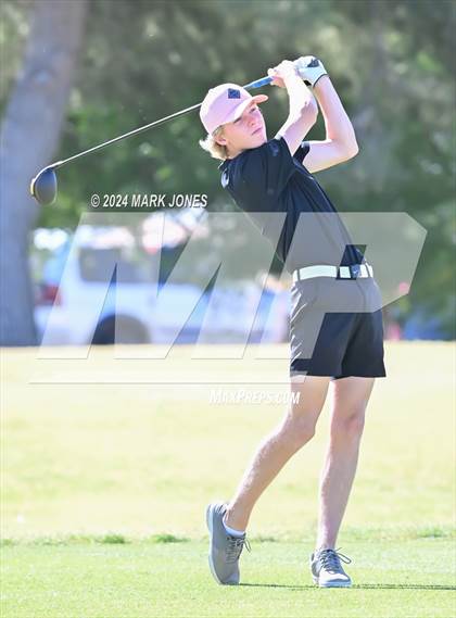 Thumbnail 1 in AIA Division III State Championship photogallery.