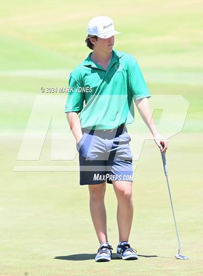 Thumbnail 2 in AIA Division III State Championship photogallery.