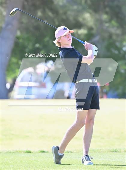 Thumbnail 3 in AIA Division III State Championship photogallery.