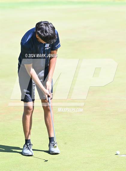 Thumbnail 3 in AIA Division III State Championship photogallery.