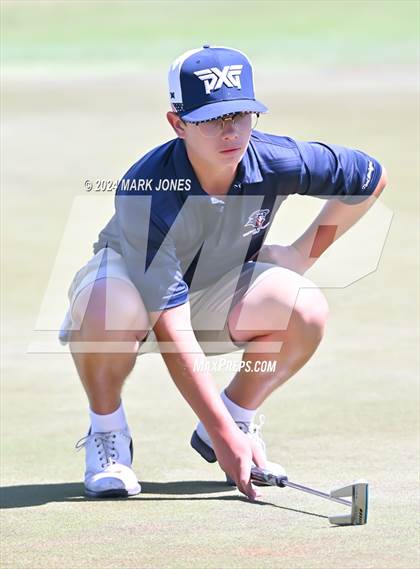 Thumbnail 1 in AIA Division III State Championship photogallery.