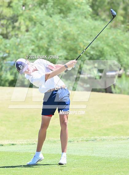 Thumbnail 1 in AIA Division III State Championship photogallery.