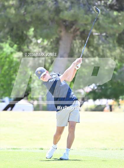 Thumbnail 2 in AIA Division III State Championship photogallery.
