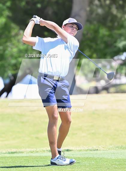 Thumbnail 3 in AIA Division III State Championship photogallery.