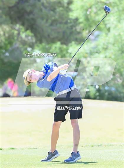 Thumbnail 3 in AIA Division III State Championship photogallery.