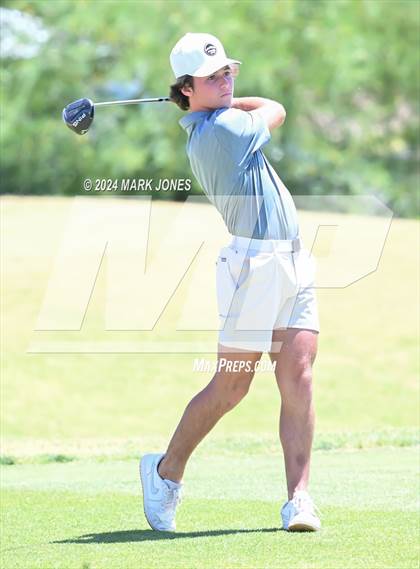 Thumbnail 1 in AIA Division III State Championship photogallery.