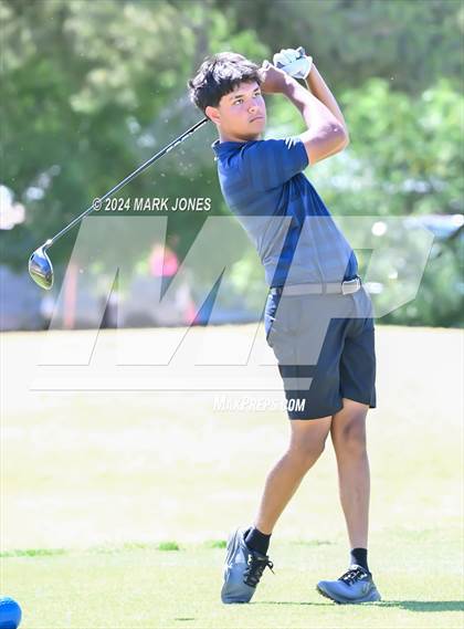 Thumbnail 1 in AIA Division III State Championship photogallery.
