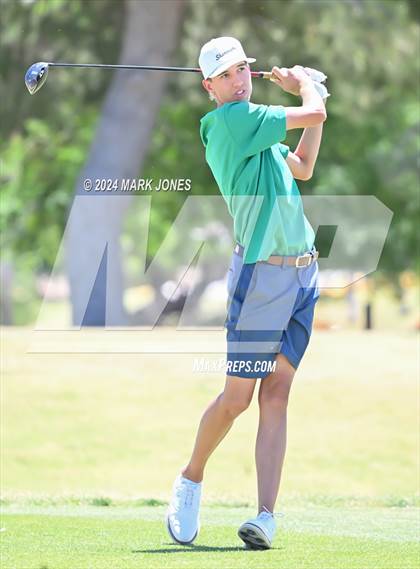 Thumbnail 2 in AIA Division III State Championship photogallery.
